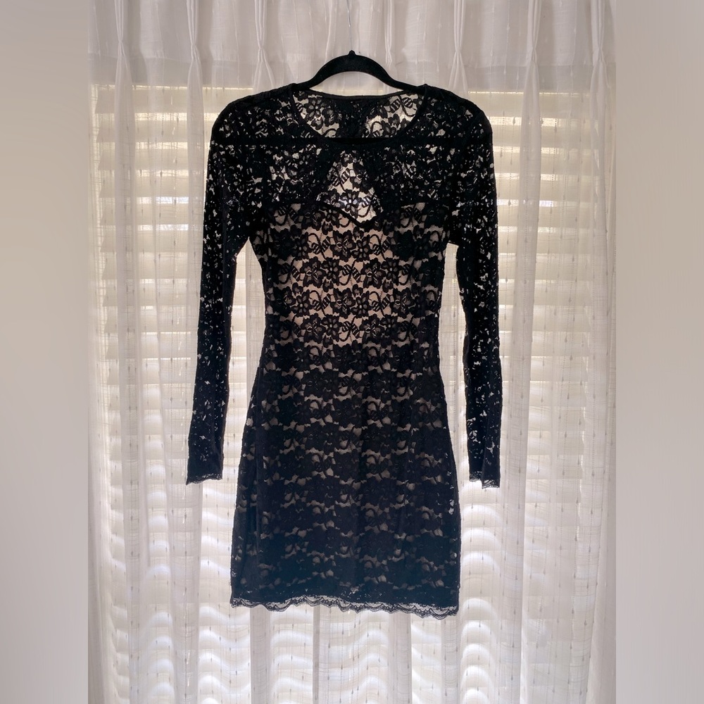 Black lace, long sleeve, Express dress with back cut out